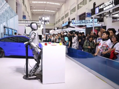 国内首个人形机器人产业链专业展 鸭脖人形机器人6月20日即将召开