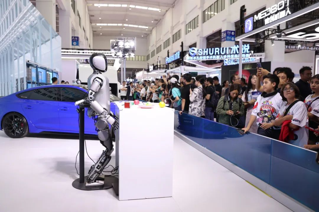 国内首个人形机器人产业链专业展 鸭脖人形机器人6月20日即将召开